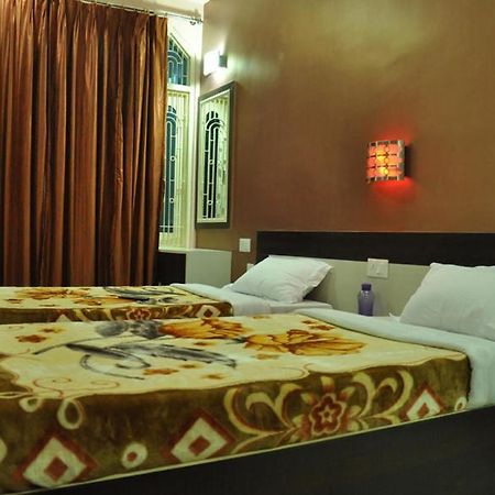 Hotel Kiran Palace Benares Buitenkant foto