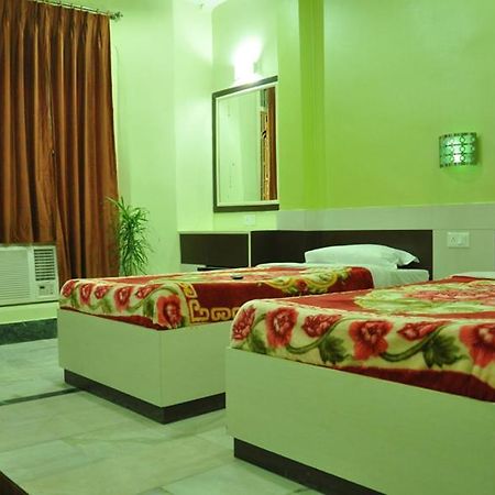Hotel Kiran Palace Benares Buitenkant foto